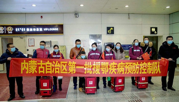 從北疆出發(fā)，一路“逆行”飛武漢