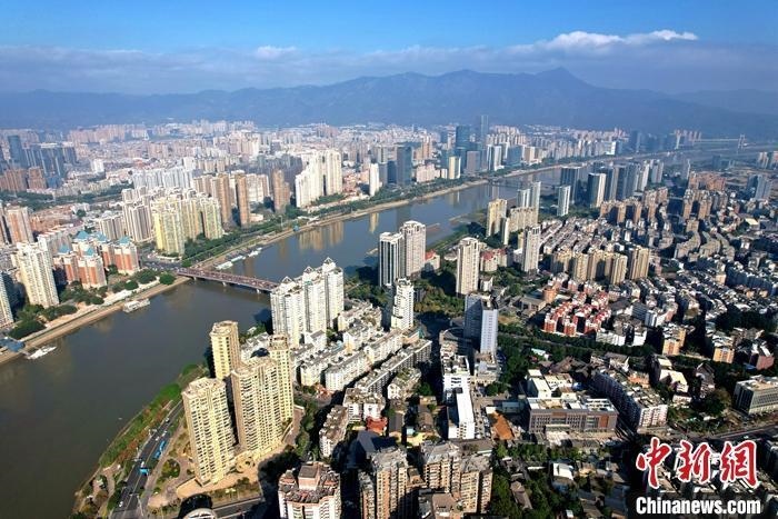 資料圖：城市高樓林立。 <a target='_blank' href='/'>中新社</a>記者 王東明 攝