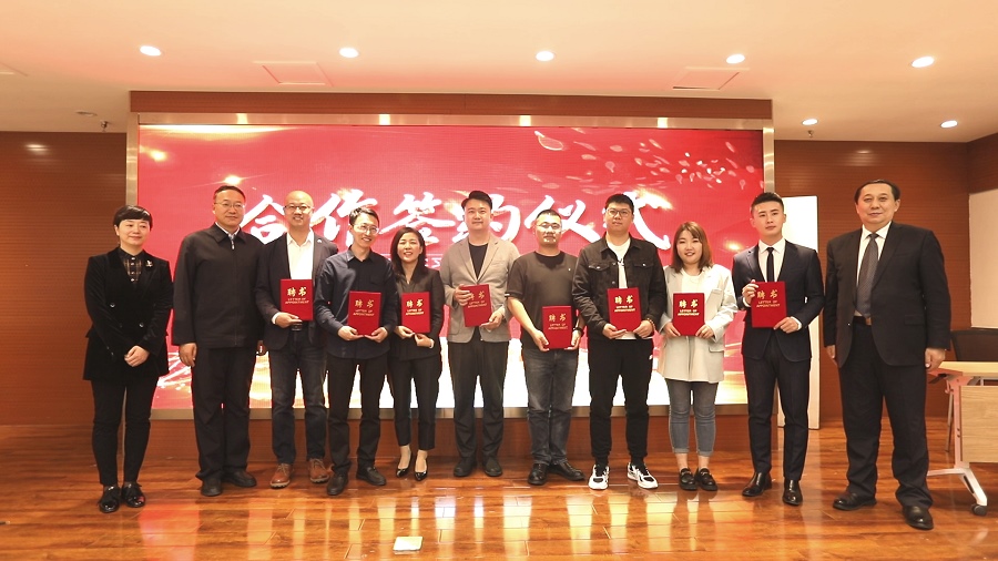 1619407595128135.bmp 1619338046_434727.bmp