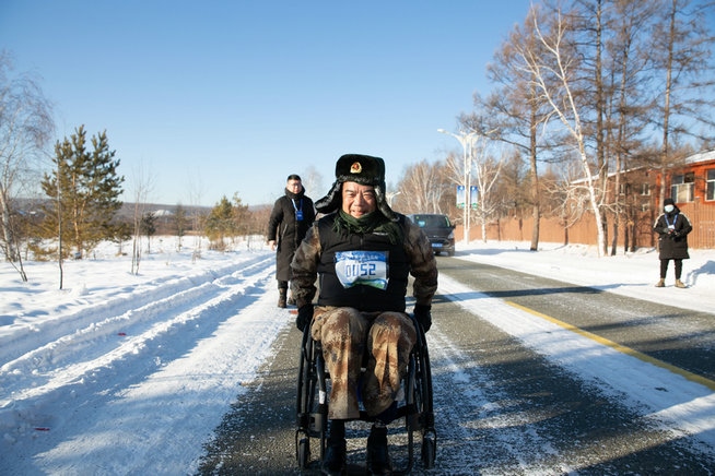 中共黨員、一等功榮立者王曙光不畏嚴(yán)寒，挑戰(zhàn)自我（王鵬）.jpg