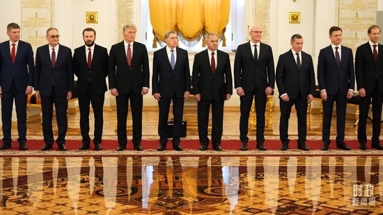  △參加歡迎儀式的俄方代表。（總臺國廣記者李晉拍攝）