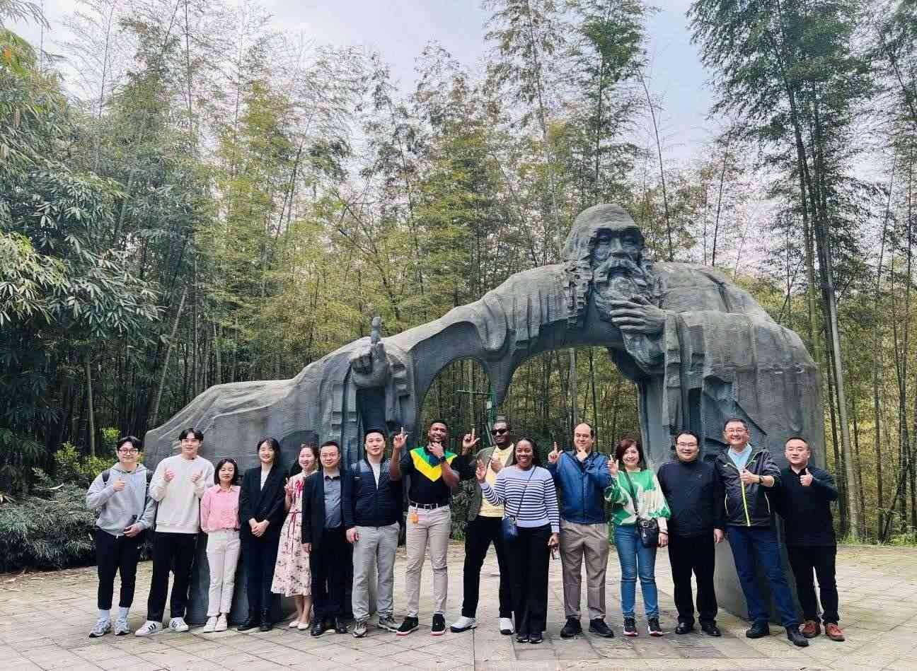 Guizhou Echo | 這一波，貴州又圈“國際粉”了