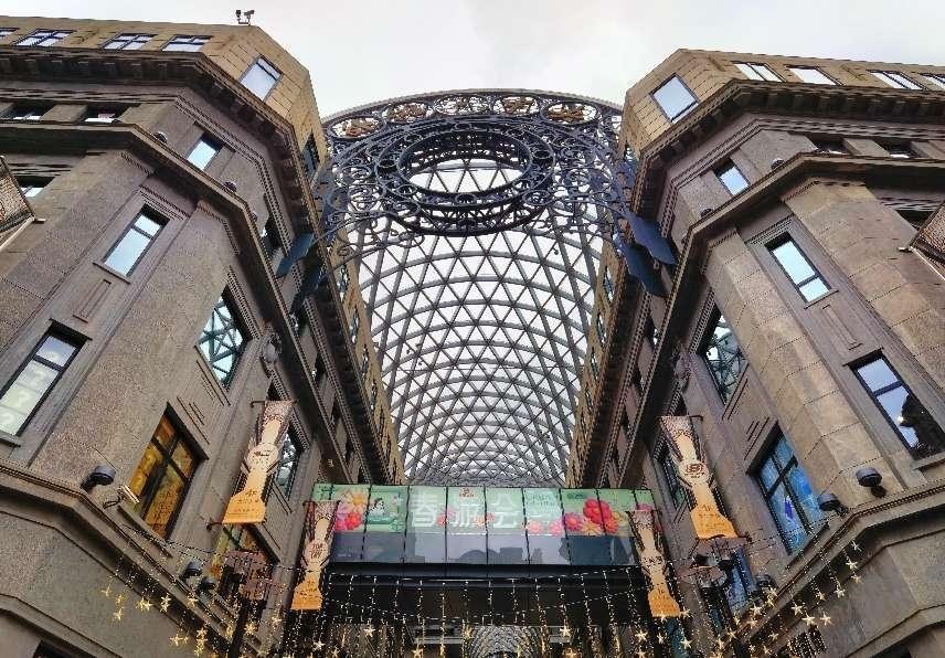 外灘中央廣場內(nèi)景。人民網(wǎng)記者 楊文全攝