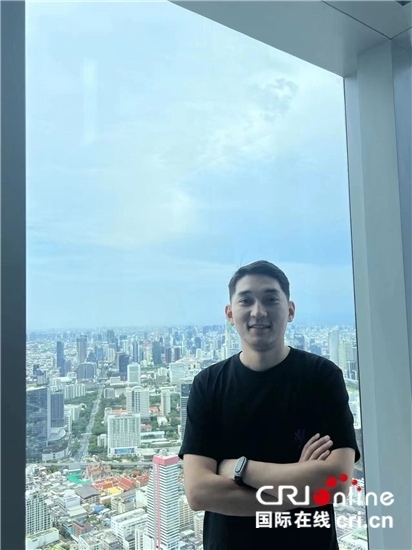 (遇見(jiàn)中國(guó))吉爾吉斯斯坦商人納倫:人生每一個(gè)小目標(biāo)都離不開(kāi)中國(guó)的發(fā)展_fororder___172.100.100.3_temp_9500031_1_9500031_1_1_17511878-94c9-42f2-8d07-1339a08476cd