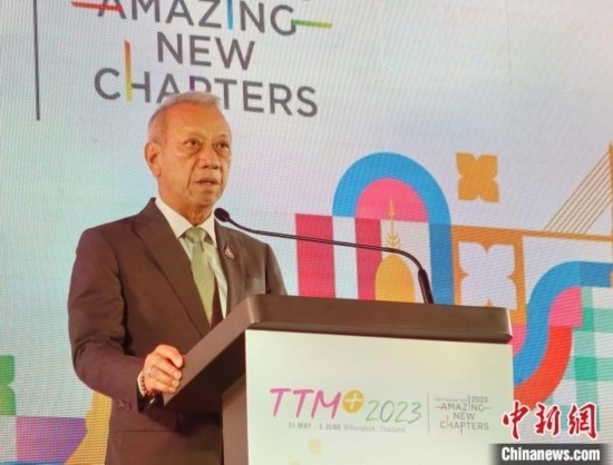 泰國旅游及體育部部長皮帕在開幕式上致辭。 趙婧楠 攝