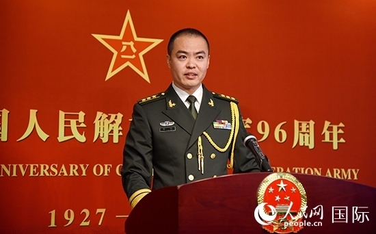 中國駐瑞典大使館李珂副武官致辭。人民網(wǎng)記者 殷淼攝