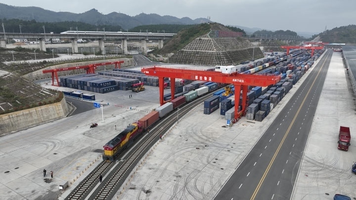 繁忙的貴陽國際陸港。貴陽綜保區(qū)供圖