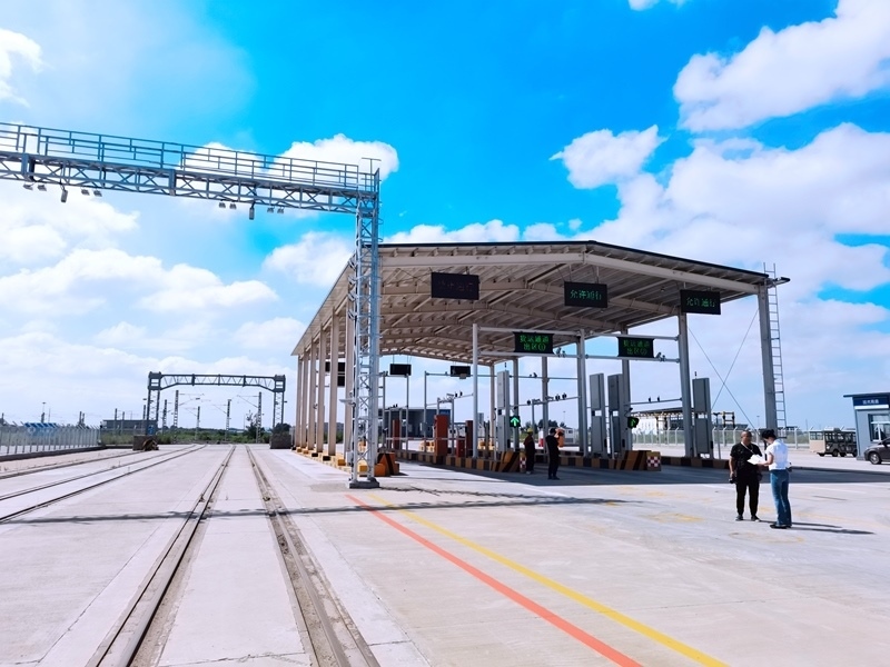 中歐班列（沈陽）集結中心貨運通道。人民網記者 栗翹楚攝