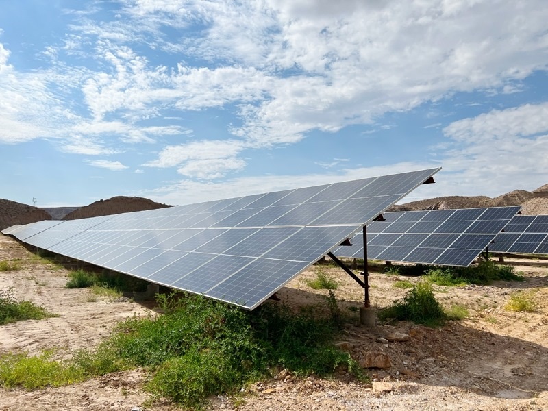 甘肅白銀深部銅礦廢石場100兆瓦光伏發(fā)電項目。受訪者供圖