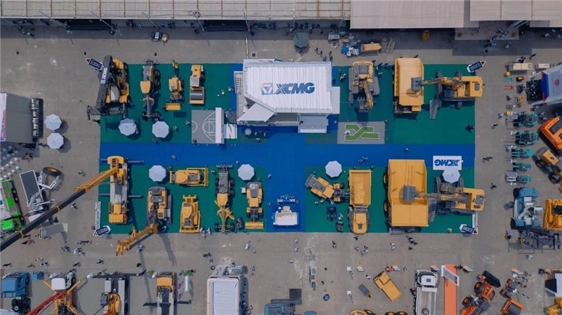 徐工集團(tuán)3000㎡的展區(qū)。 石偉攝影