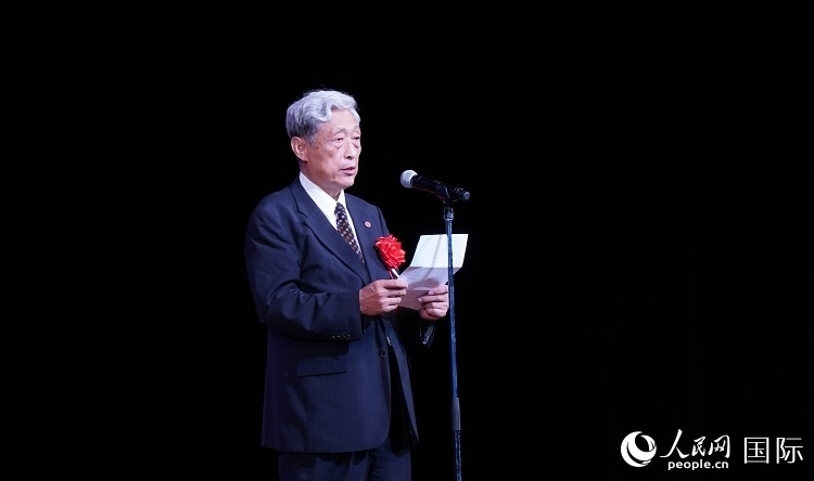 全華聯(lián)會(huì)長(zhǎng)何德倫發(fā)表致辭。人民網(wǎng) 蔣曉辰攝