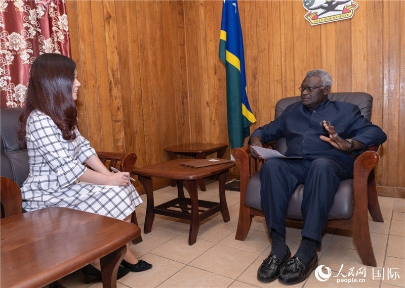 2023年9月14日，所羅門群島總理梅納西·索加瓦雷在首都霍尼亞拉接受人民網(wǎng)記者專訪。人民網(wǎng) 賀吉攝