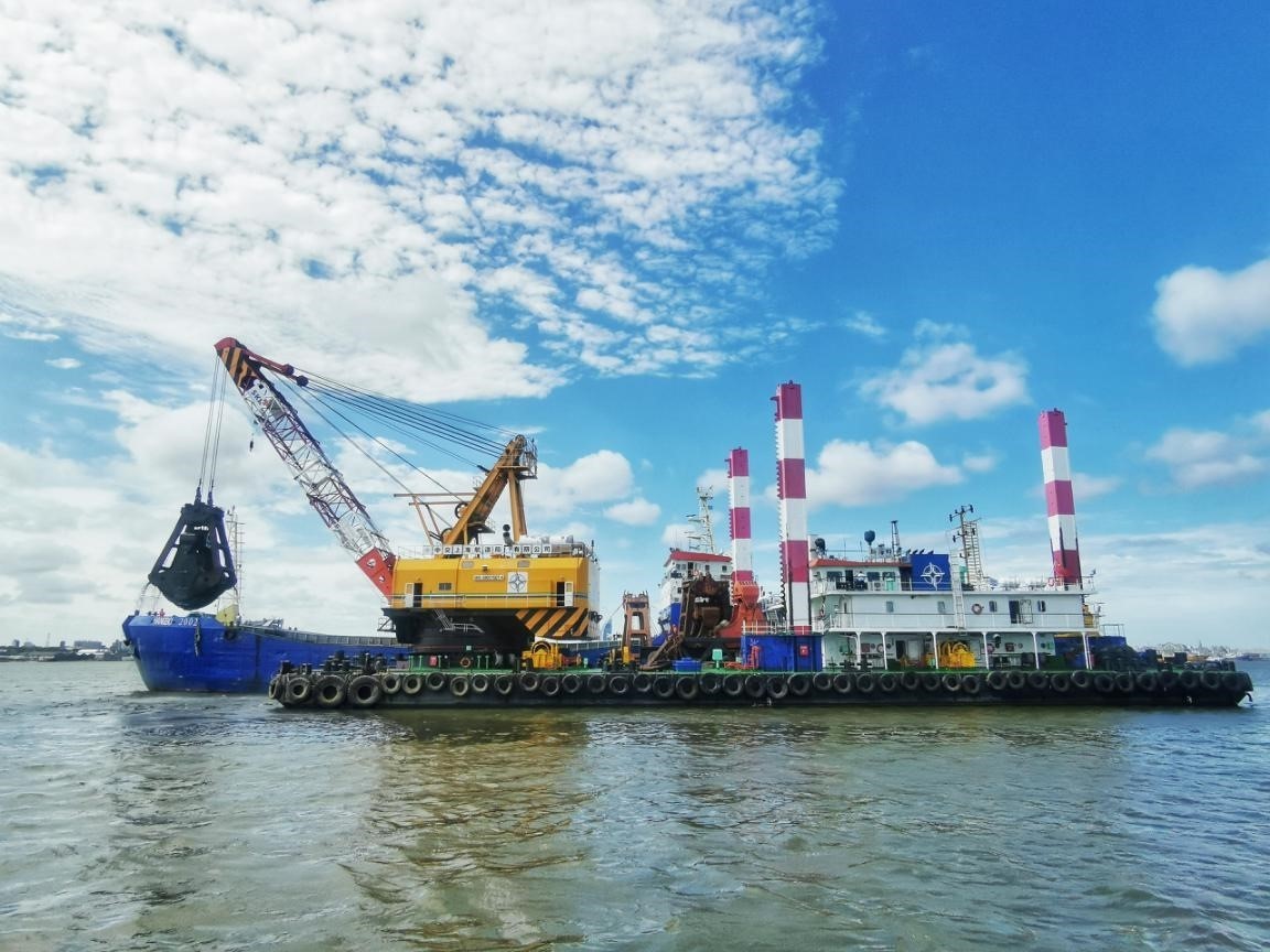 烏拉圭蒙得維的亞Capurro漁港船塢區(qū)域疏浚工程施工照片。受訪者供圖