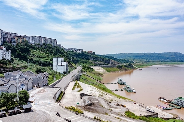 建成后的西沱鎮(zhèn)岸線環(huán)境綜合整治工程局部。受訪者供圖