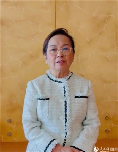 菲律賓前總統(tǒng)阿羅約通過視頻發(fā)表致辭。人民網(wǎng)記者樊帆 攝