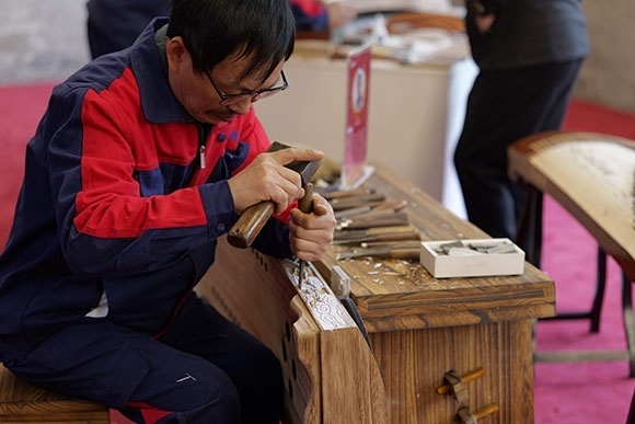 蘭考古箏制作展示。中央音樂學(xué)院供圖