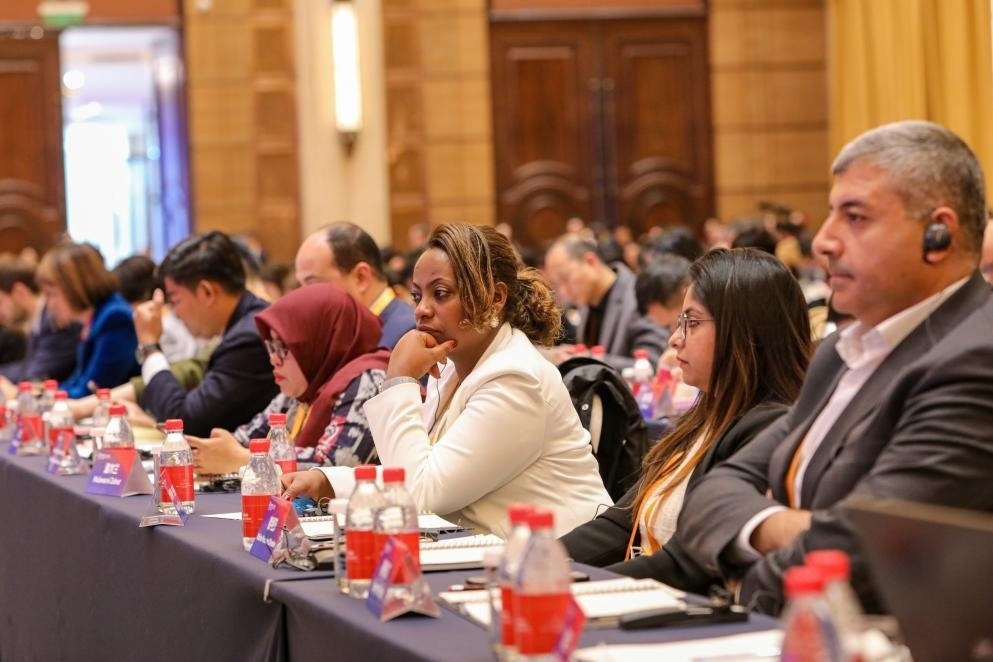 11月24日，論壇嘉賓在聆聽演講。新華社記者 辛夢晨 攝