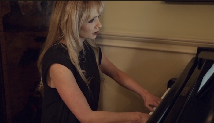 斯黛夫·康納演奏。潘耿攝