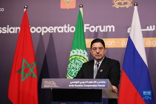 12月20日，在摩洛哥南部城市馬拉喀什舉行的第六屆阿拉伯-俄羅斯合作論壇主議程結(jié)束后，摩洛哥外交大臣布里達在記者會上講話。新華社記者霍晶攝