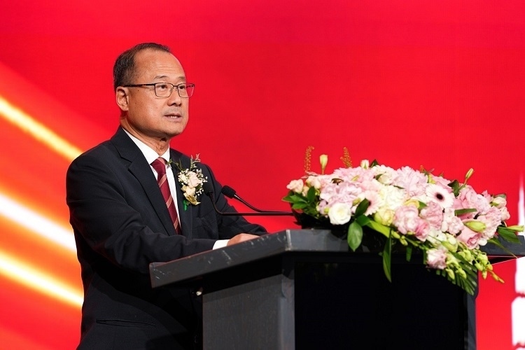 第十四屆全國政協(xié)常委、香港中華總商會會長蔡冠深致辭。阿聯(lián)酋中華工商總會供圖