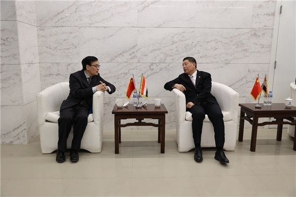 李永明同埃及趙劉慶公參會(huì)談交流。主辦方供圖