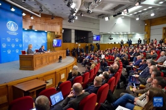 1月18日，在俄羅斯首都莫斯科，俄羅斯外長拉夫羅夫回答記者提問。新華社發(fā)（亞歷山大攝）