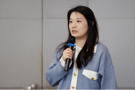 人民在線產(chǎn)品研發(fā)部主任、人民版權(quán)負(fù)責(zé)人劉曉曈發(fā)言