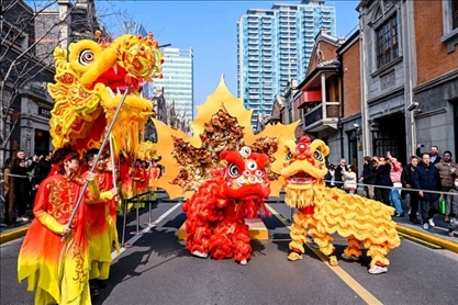 2024年2月10日，上海張園舉辦舞龍舞獅活動(dòng)，為市民和游客獻(xiàn)上一場(chǎng)視覺(jué)盛宴。