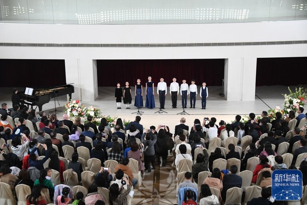 3月21日，金融街童聲合唱團(tuán)在音樂(lè)會(huì)上演出。新華社記者 任超 攝