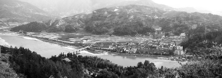 搬遷前的景寧外舍村。供圖 共享聯(lián)盟·景寧