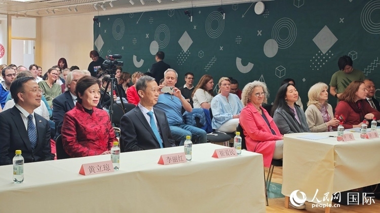 “漢語橋”瑞典賽區(qū)預(yù)選賽現(xiàn)場(chǎng)。人民網(wǎng)記者 殷淼攝