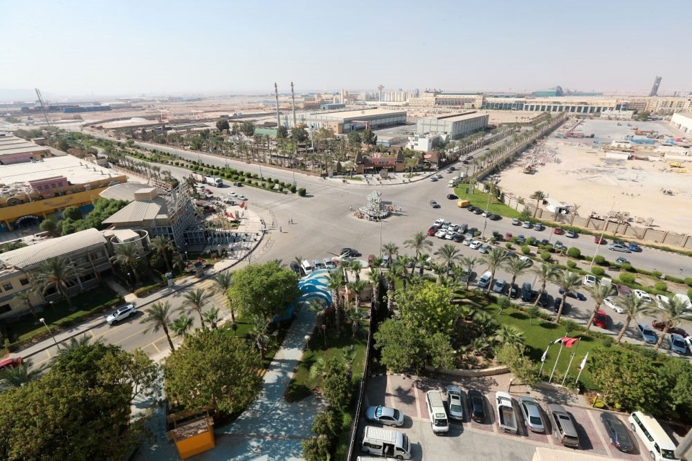 這是2023年8月10日在埃及蘇伊士省拍攝的中?！ぬ┻_蘇伊士經(jīng)貿(mào)合作區(qū)。新華社記者 隋先凱 攝