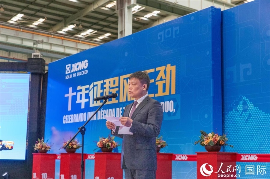 中國貿(mào)促會駐巴西代表處總代表郭英會在致辭中表示，過去十年，中巴經(jīng)貿(mào)關(guān)系迅猛發(fā)展，數(shù)百家中國企業(yè)進入巴西，投資巴西，為巴西的經(jīng)濟建設(shè)貢獻中國企業(yè)的力量。 人民日報社拉美中心分社 威廉·科埃略·維亞納攝