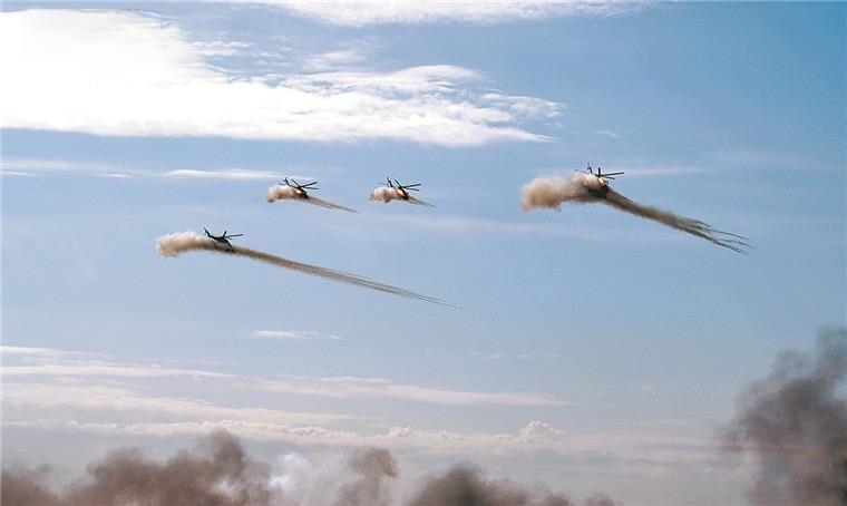 △“和平使命—2021”上合組織聯(lián)合反恐軍演。