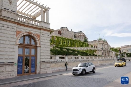 這是7月1日在匈牙利布達(dá)佩斯拍攝的匈牙利作為歐盟輪值主席國舉辦系列活動的場地外景。新華社發(fā)（弗爾季·奧蒂洛攝）