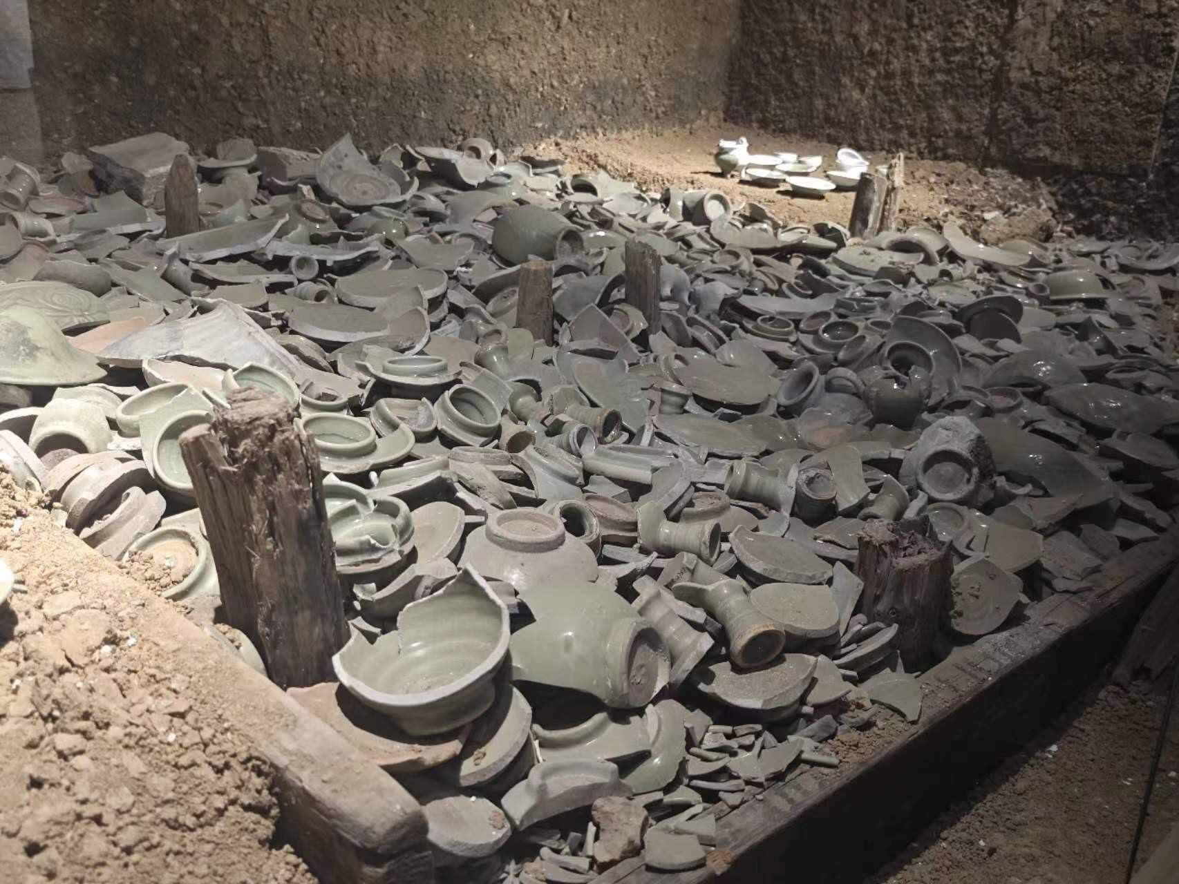 經(jīng)過“質(zhì)檢”的瓷器碎片。人民網(wǎng)記者 黃鈺攝