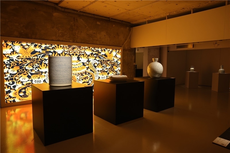 《新生萬物-中國非遺與當(dāng)代設(shè)計(jì)展》展廳。陽光媒體集團(tuán)供圖