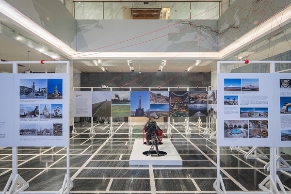 “東游記”展覽。校方供圖