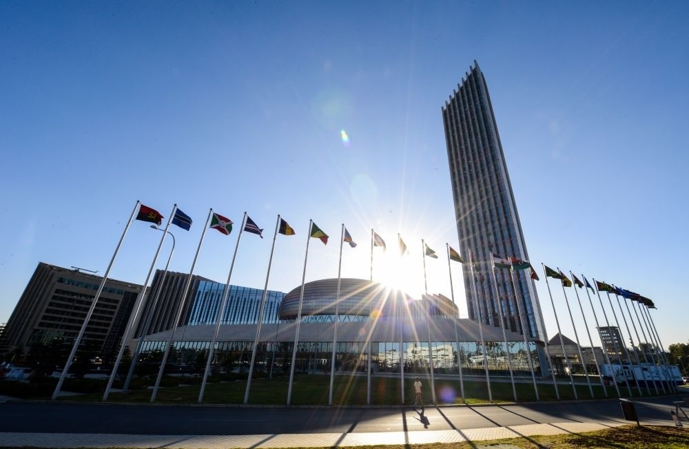 這是2015年1月28日在埃塞俄比亞首都亞的斯亞貝巴拍攝的中國(guó)政府無償援建的非盟總部所在地非盟會(huì)議中心。新華社記者 翟健嵐 攝