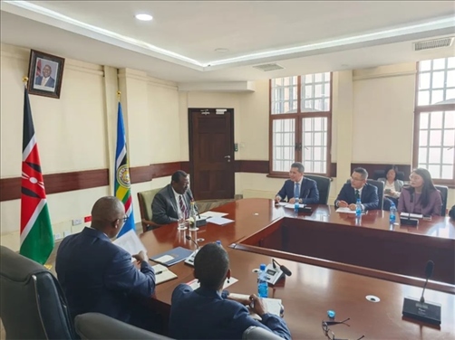 （座談會(huì)現(xiàn)場(chǎng)。駐肯使館供圖）