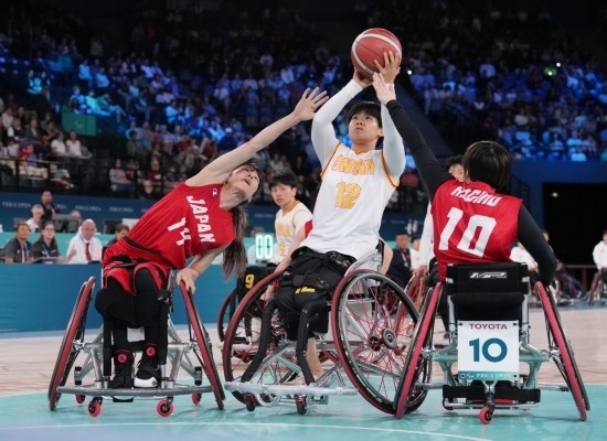 巴黎殘奧會(huì)｜“撞車、摔倒，我們都習(xí)慣了”