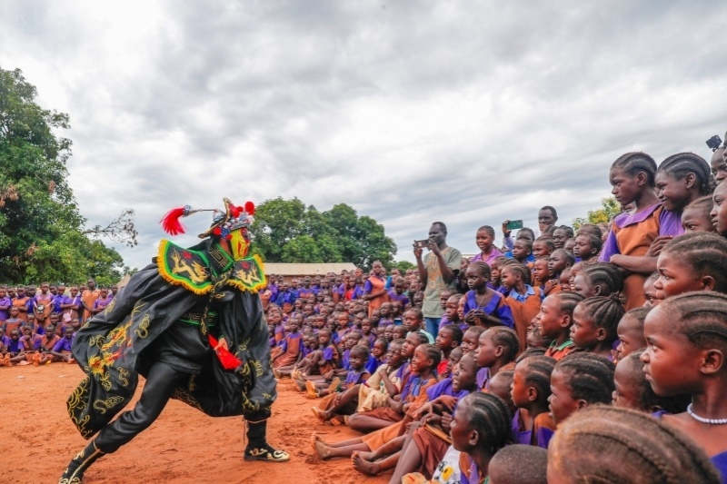 傳統(tǒng)川劇變臉表演。王軍杰攝