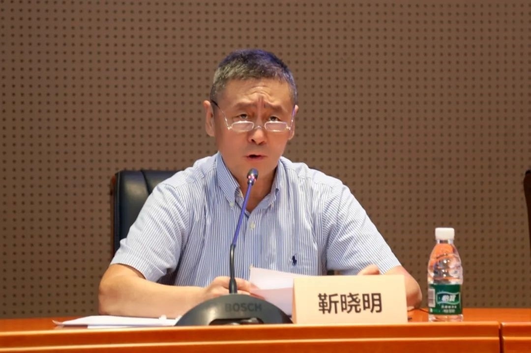 科技外交專家委員會(huì)主任委員、科技部國際合作司原司長靳曉明致辭。主辦方供圖