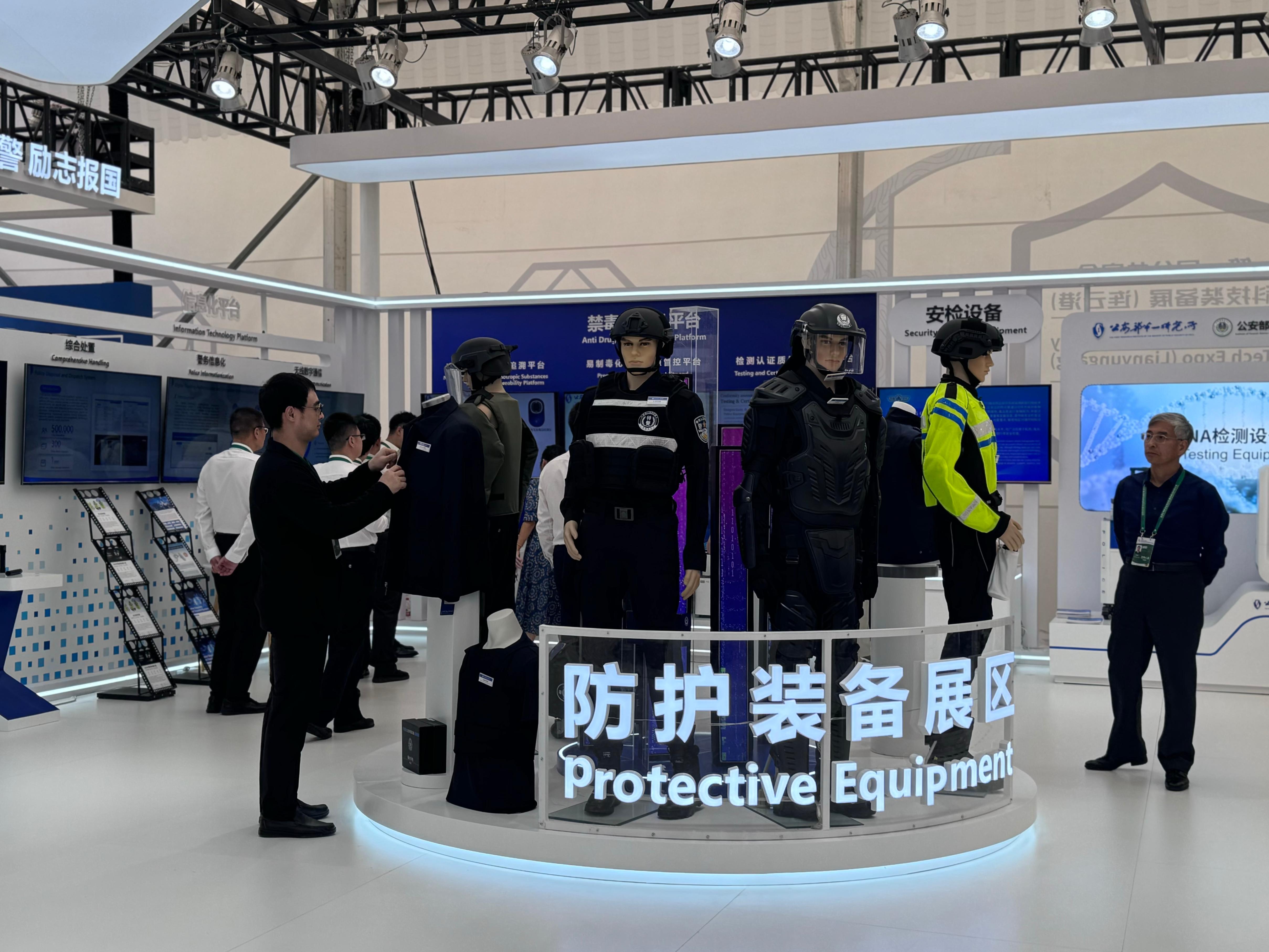 公共安全科技裝備展（連云港）現場。人民網記者 郝萍攝