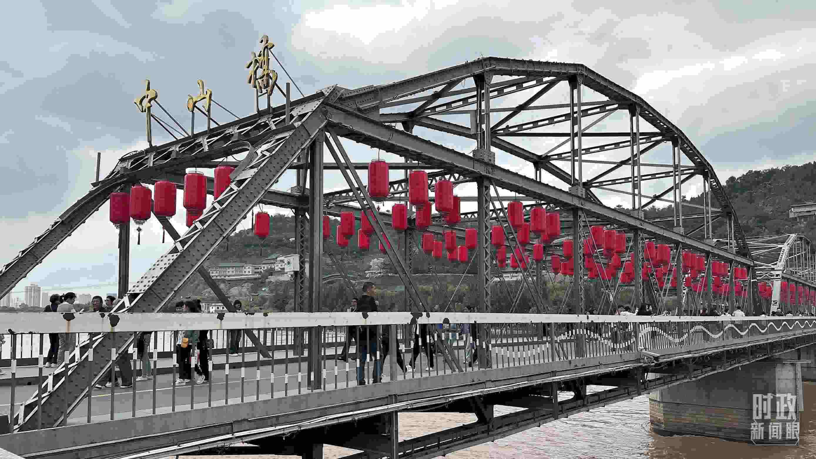 △中山橋。（總臺央視記者范一鳴、覃思拍攝）