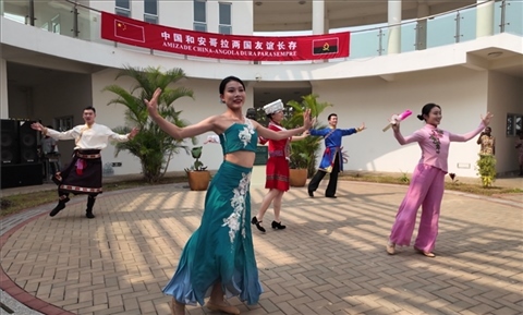 舞蹈《美麗中國》。內(nèi)圖大學(xué)孔子學(xué)院供圖