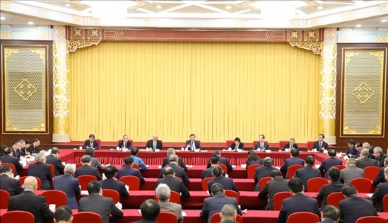 2024年3月6日，中共中央總書記、國(guó)家主席、中央軍委主席習(xí)近平看望參加全國(guó)政協(xié)十四屆二次會(huì)議的民革、科技界、環(huán)境資源界委員，并參加聯(lián)組會(huì)，聽(tīng)取意見(jiàn)和建議。新華社記者 黃敬文 攝