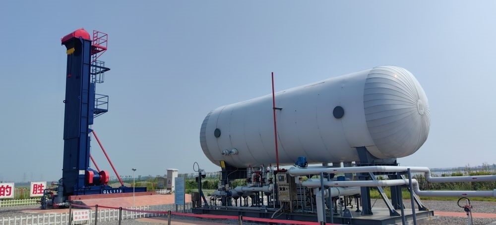 2024年8月30日，勝利油田萊113區(qū)塊CCUS項(xiàng)目現(xiàn)場(chǎng)。新華社記者 陳國(guó)峰 攝