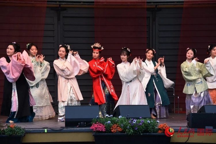 中國舞《紅樓夢》。人民網(wǎng)記者 殷淼攝