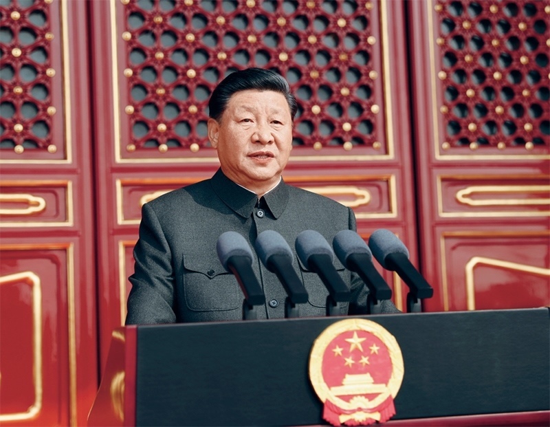 2019年10月1日，慶祝中華人民共和國(guó)成立70周年大會(huì)在北京天安門廣場(chǎng)隆重舉行。中共中央總書記、國(guó)家主席、中央軍委主席習(xí)近平發(fā)表重要講話。 新華社記者 鞠鵬/攝